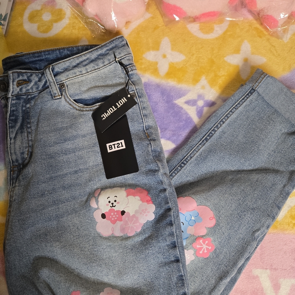 BT21 jeans